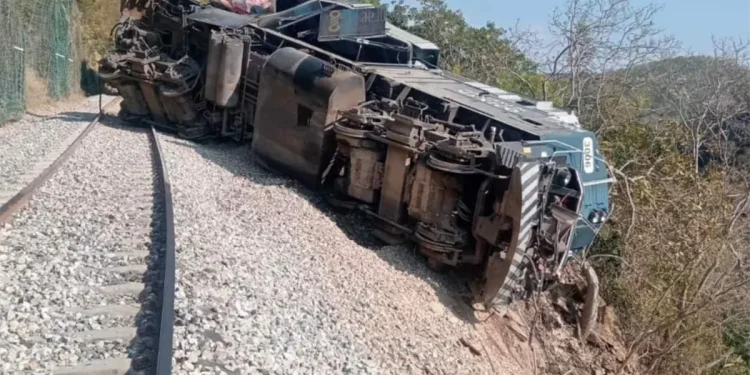Accidente de tren en México deja 13 muertos y casi 100 heridos