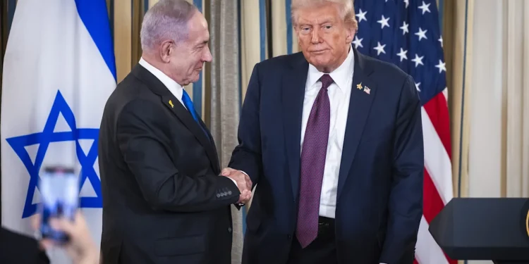 Netanyahu se reúne con Trump en EE.UU. para hablar del futuro de la tregua en Gaza