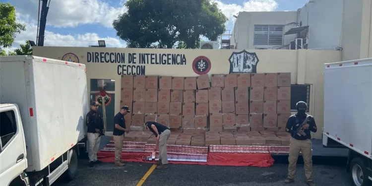 Decomisan 830 mil cigarrillos de contrabando en parqueo de Altos de Alameda