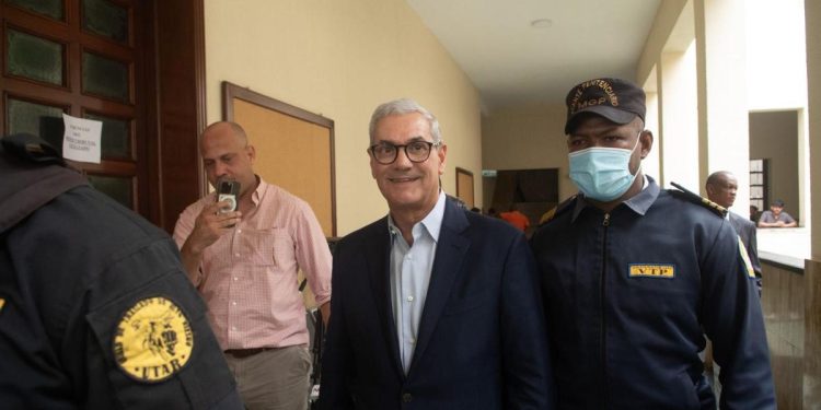 Defensa de Gonzalo dice que el  proceso es nulo por fraude procesal y depósito tardío de acusación