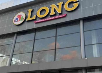 Policía apresa a varios implicados en riña en tienda de Verón que dejó tres personas heridas de bala