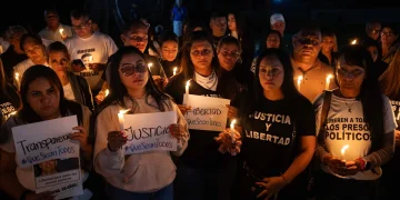 Gobierno eleva a 400 las excarcelaciones en Venezuela y ONG denuncian "dilaciones"