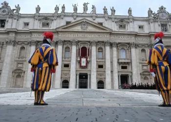 Vaticano descarta malestar generalizado entre empleados tras encuesta interna