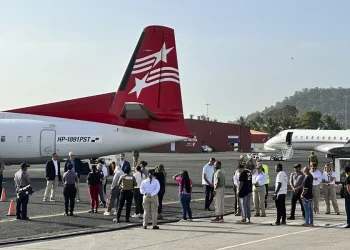 Colombia reanuda vuelos de repatriación de EE.UU. a pocos días de reunión de Petro y Trump