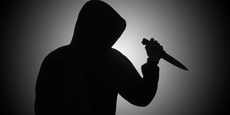 Estudiante mata a puñaladas a compañero de 18 años tras discusión por una joven