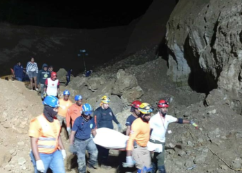 Hallan sin vida a operador atrapado en derrumbe de mina en Nigua tras 12 horas de búsqueda