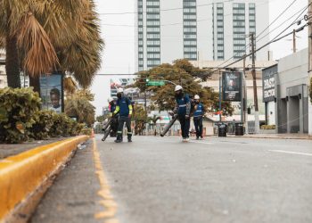 Alcaldía del Distrito Nacional limpia vías donde se realizaron grandes celebraciones de Año Nuevo