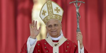 Papa León XVI por Año Nuevo: "el mundo no se salva afilando espadas sino acogiendo a todos"