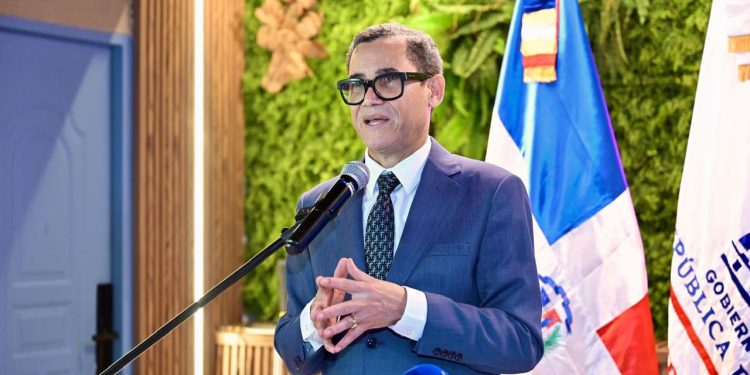 Tasa de desempleo se redujo en la República Dominicana a un 4.9% en el 2025 según la Organización Internacional del Trabajo (OIT)