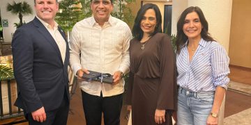 Alcalde Santo Domingo Este se reúne con embajadora EE.UU. para tratar temas de cooperación 