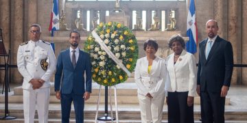 ADOU rinde homenaje a la educación y llama a una reforma integral y participativa del sistema educativo