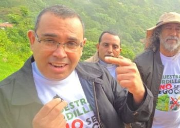 Abel Martínez respalda defensa ambiental del Pico Diego de Ocampo y advierte sobre alto costo ecológico de explotaciones extractivas   
