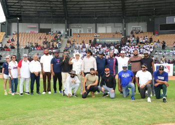 Clínica infantil que organizan FEDOM y MLB llena de emoción y aprendizaje el estadio Tetelo Vargas