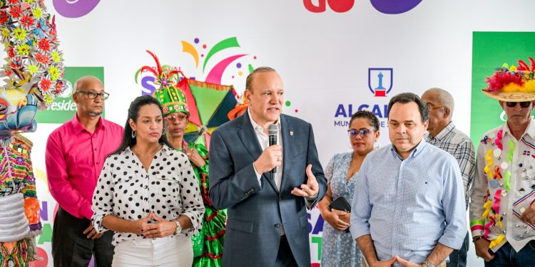 Alcaldía de Santiago entrega recursos a grupos de lechones para el Carnaval de Santiago 2026
