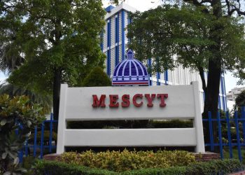 MESCYT resalta aportes al desarrollo social y económico, de programa Inglés por Inmersión para la Competitividad