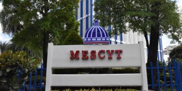 MESCYT resalta aportes al desarrollo social y económico, de programa Inglés por Inmersión para la Competitividad