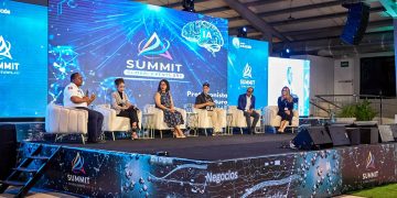 San Cristóbal se posiciona como epicentro de la innovación con el congreso “Protagonista del Futuro: IA en Acción”