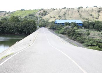 Presidente Abinader inaugura carretera Bao-La Galeta y La Joya-La Virgen en Sabana Iglesia