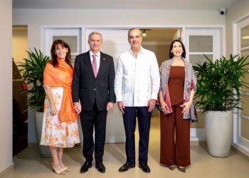 Abinader recibe en Santiago al presidente de Chile, José Antonio Kast