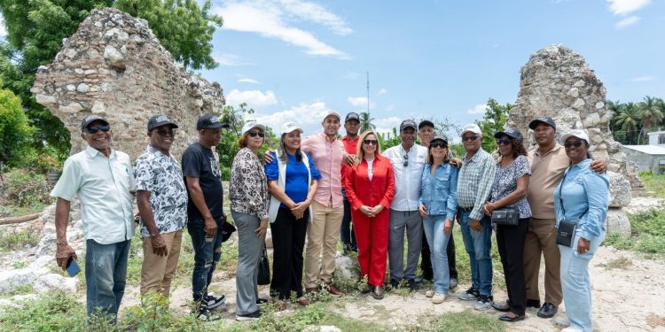 Equipo internacional de alto nivel iniciará excavaciones en Azua para localizar los restos del cacique Enriquillo