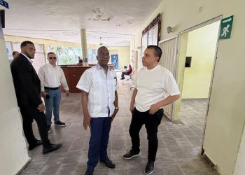 Director SNS anuncia remozamientos hospitales Rafael J. Mañón y Tomasina Valdez en San Cristóbal