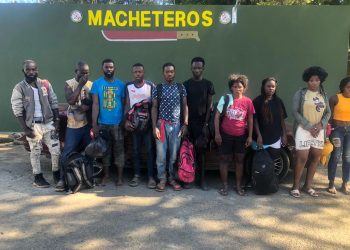 Ejército detiene a doce nacionales haitianos en condición migratoria irregular en Valverde