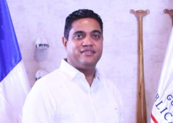 Kelvin Cruz exhorta a peloteros dominicanos representar con orgullo a la patria en el Clásico Mundial