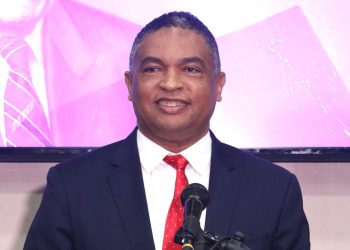 Yván Lorenzo califica de "fraude procesal" informes de auditoría contra imputados en caso Calamar