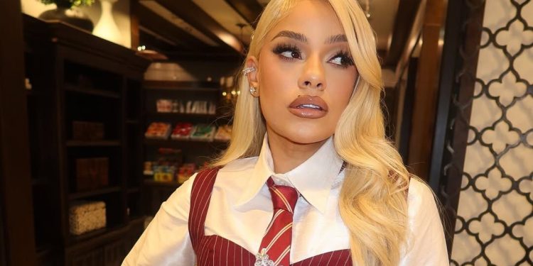 Descubre el significado detrás del outfit de La Insuperable en el After Party de La Casa de Alofoke 2 que la convirtió en la mejor vestida de la noche