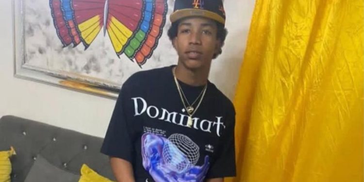 Familiares piden justicia por la muerte del joven Miguel Ángel Martínez Sánchez tras tiroteo en SDO