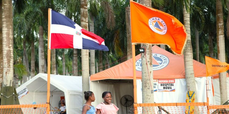Defensa Civil acompaña a fieles en carreteras y la Basílica de Higüey