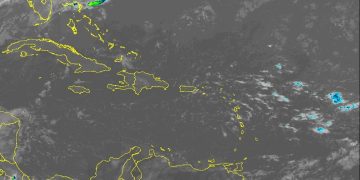 Indomet prevé continuidad de lluvias por vaguada y arrastre del viento