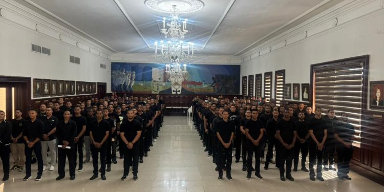 DGM realiza evaluaciones psicológicas a jóvenes postulantes como parte del proceso de captación de talento humano en Santiago