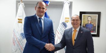 Inabie e Ideice firman convenio para analizar y fortalecer programas de alimentación y salud escolar