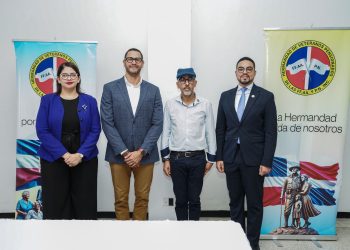 Defensor del Pueblo y Donantes RD sensibilizan a Hermandad de Veteranos sobre donación de sangre