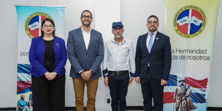 Defensor del Pueblo y Donantes RD sensibilizan a Hermandad de Veteranos sobre donación de sangre