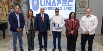 UNAPEC reconoce al director del COE, Mayor General (R), Dr. Juan Manuel Méndez