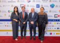 Presidente de Caribbean Cinemas, Robert Carrady, recibe el premio Carrau en el Festival de Cine Global de Santo Domingo