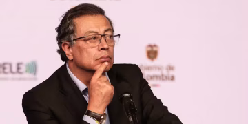 Petro pide investigación rigurosa del accidente aéreo que dejó 15 muertos en Norte de Santander