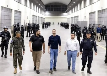 Bukele inspeccionará el avance de una cárcel en Costa Rica inspirada en modelo salvadoreño