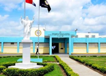 Refuerzan seguridad en cárcel de Rafey tras atentado a tiros contra subdirectora y trasladan a 20 reos