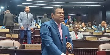 Tobías Crespo somete proyecto de ley para unificar a DIGESETT otras entidades que regulan  tránsito vehicular