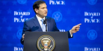 Marco Rubio amenaza con usar la fuerza si Delcy Rodríguez no coopera con EE.UU.