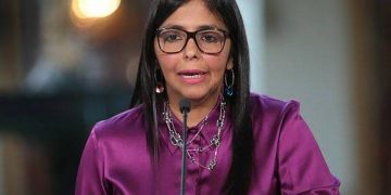 Delcy Rodríguez: “Aquí hay un Gobierno, el de Nicolás Maduro”