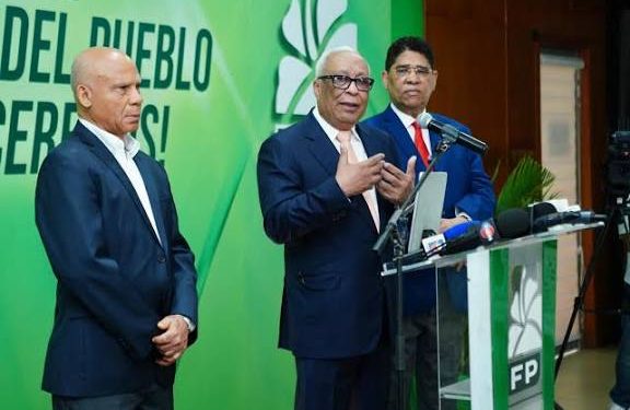 La deuda creció US$110 millones diarios en 2025 y el endeudamiento volvió a superar el crecimiento económico, señala la FP