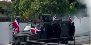 Ministero de Defensa presenta sus primeros camiones blindados fabricados en el país