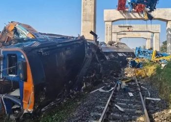 Aumentan a 29 la cifra de fallecidos y 67 heridos en el siniestro ferroviario de Tailandia