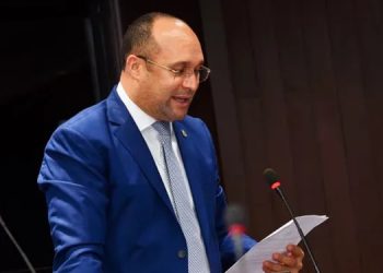 Diputado del PRM: «Me di un jumo cuando se llevaron a Limber Cruz, que canceló 22 dirigentes»