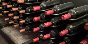 Empresa japonesa retira 40.000 botellas de vino chileno por aditivo no autorizado