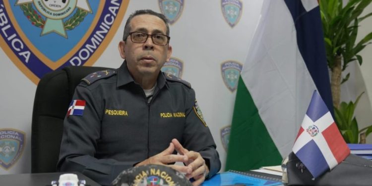 PN rescata a menor reportada desaparecida en La Altagracia; apresa a dos personas